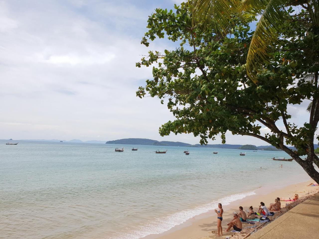 甲米温德姆戴斯酒店 Ao Nang 外观 照片